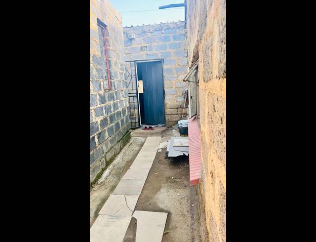 2 BEDROOM HOUSE FOR SALE IN COSMO CITY